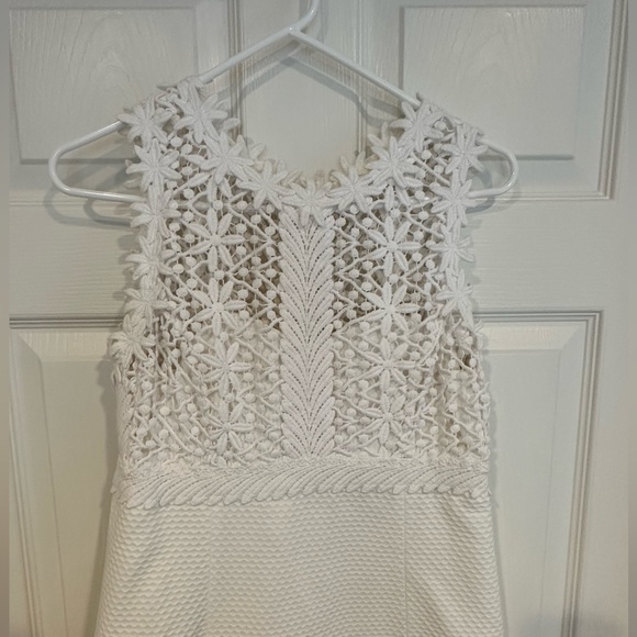 Lilly Pulitzer white lace dress, size 4 - Picture 6 of 6